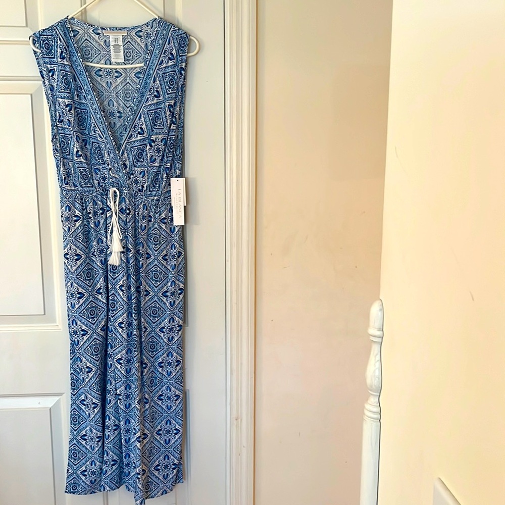 La Blanca, Size M, Resort Wear. Never Worn!! Tags still on.